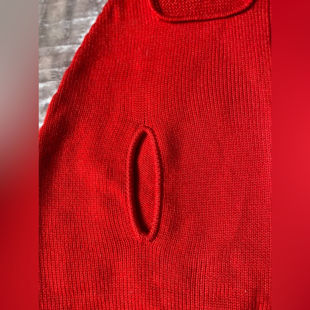 Authentic Gucci Red Girls' Knit Hooded Poncho 8 - Picture 8 of 14